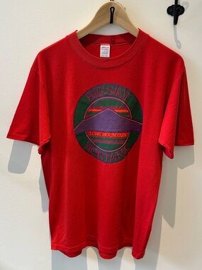 Jerzees Single Stitch Vintage Big Sky Montana Lone Mountain Red Graphic Tee